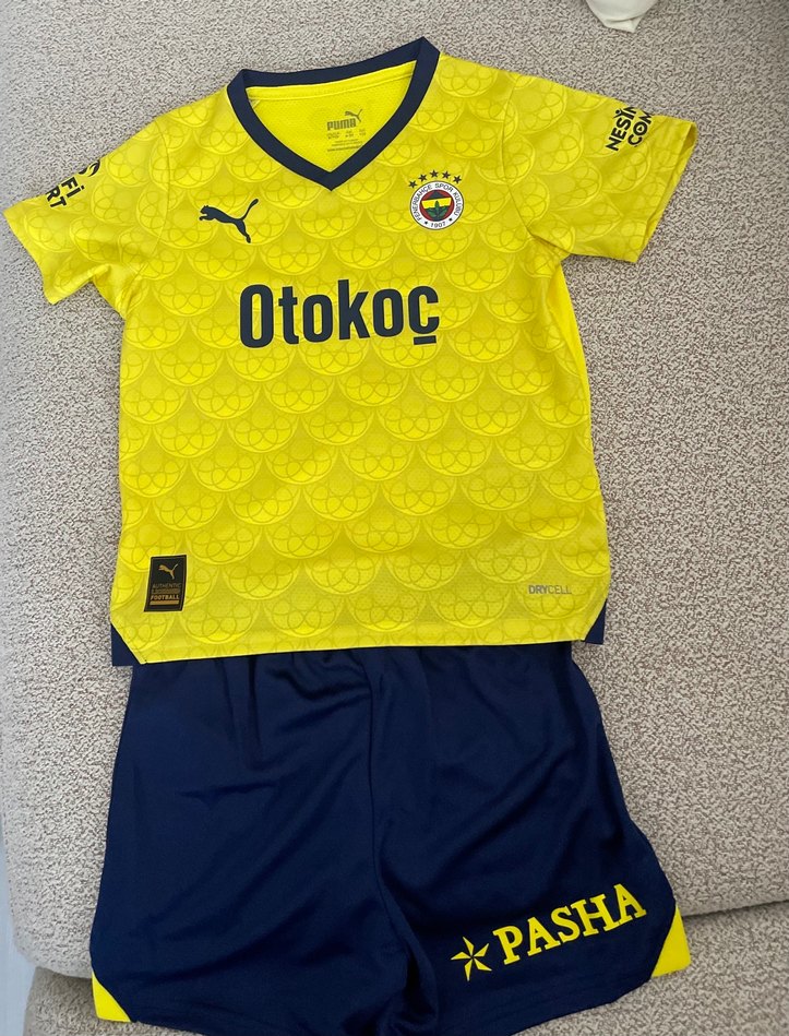 Fenerbahçe Forma ve Şort Takımı - Görsel 2