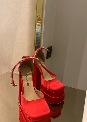 Kırmızı Süet Platform Topuklu Kadın Ayakkabı - Görsel 2