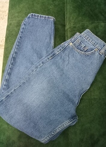 TRENDYOLMİLLA MOM JEAN 