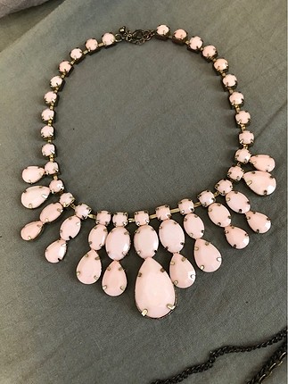 Pembe taşlı kolye