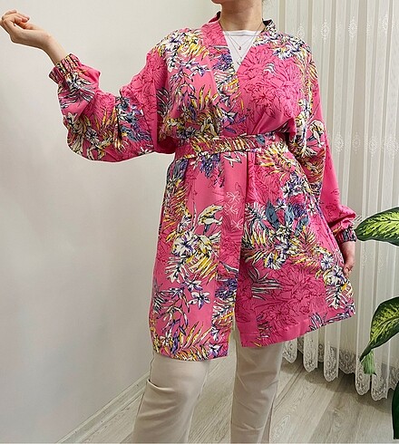 Pembe kimono