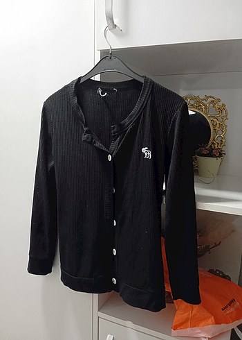 Düğmeli Siyah Kadın Hırka - Görsel 2