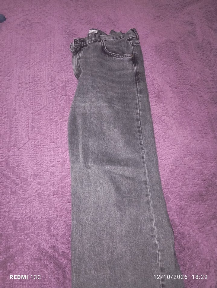 Pull&Bear Siyah Yıkamalı Denim Jean — görsel 3/5