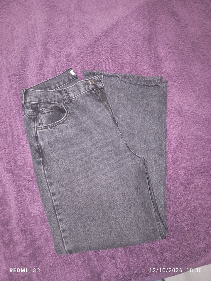 Pull&Bear Siyah Yıkamalı Denim Jean — görsel 4/5