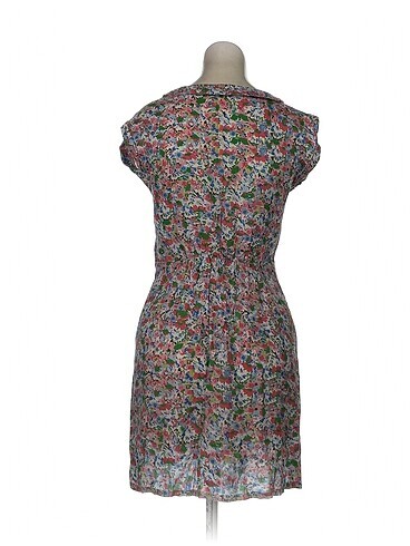 m Beden PreLoved Kısa Elbise %70 İndirimli.