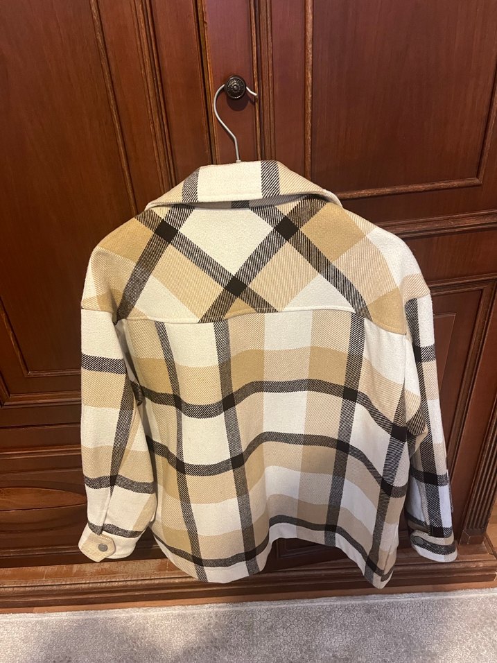 Düğmeli Bej Ekose Kadın Gömlek - Görsel 3