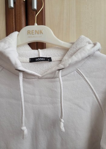 Beyaz Kapüşonlu Rahat Kesim Sweatshirt - Görsel 2