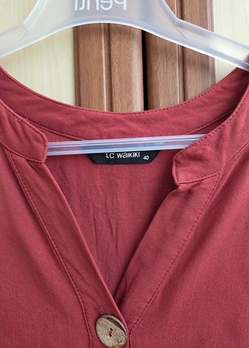 V Yakalı Kadın Gömlek - Görsel 2