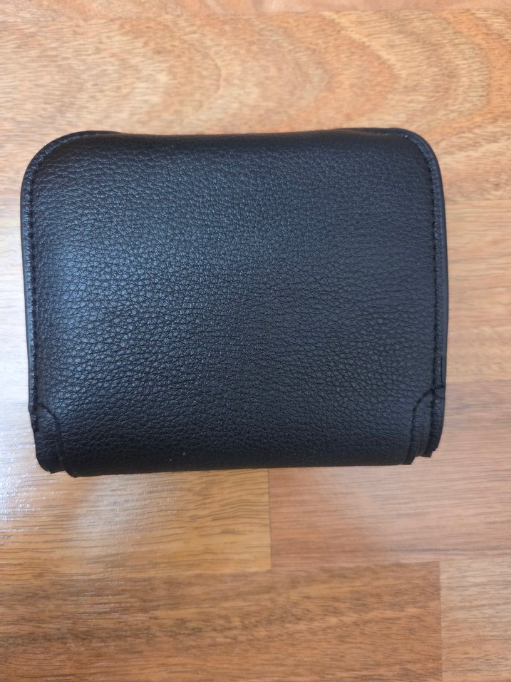 Siyah Kadın Cüzdanı - Şık ve Fonksiyonel - Görsel 3