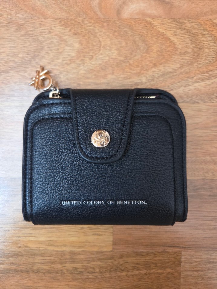 Siyah Kadın Cüzdanı - Şık ve Fonksiyonel - Görsel 4