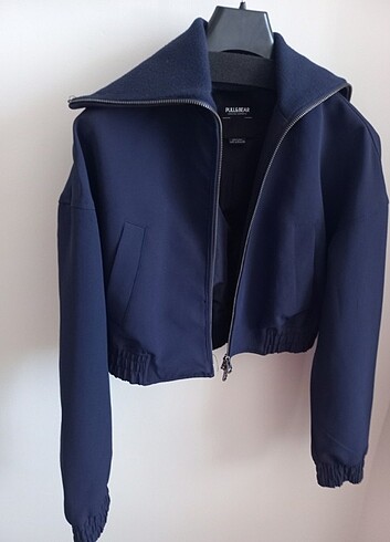 s Beden Pull & Bear Denizci Yaka Crop Ceket