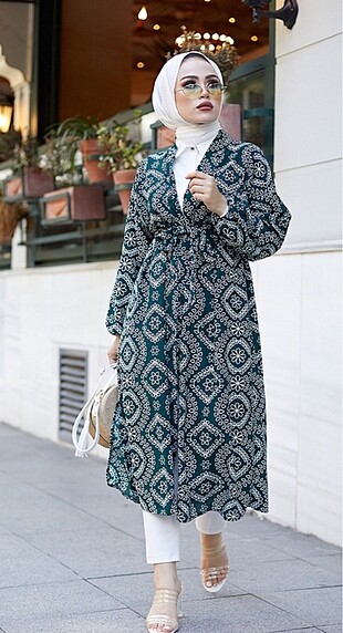 Desenli kimono