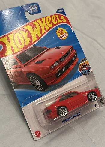 Kırmızı Maserati Shamal Oyuncak Araba