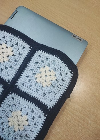 El Örgüsü Mavi laptop kılıfı