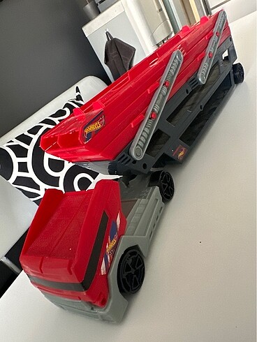  Beden HOTWHEELS MEGA TIR