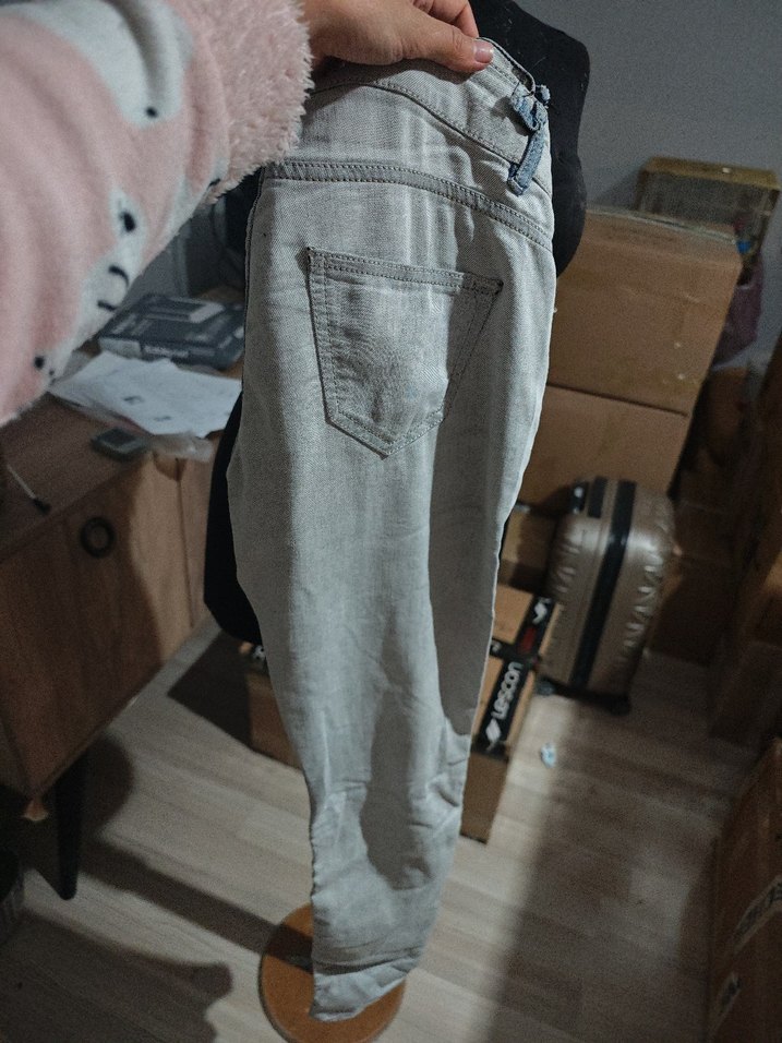 Gri Kadın Kot Pantolon - Görsel 2