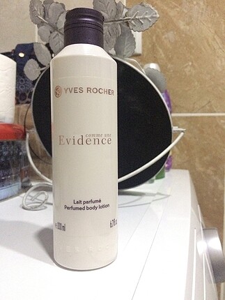 Yves Rocher Evidence Body Lotion