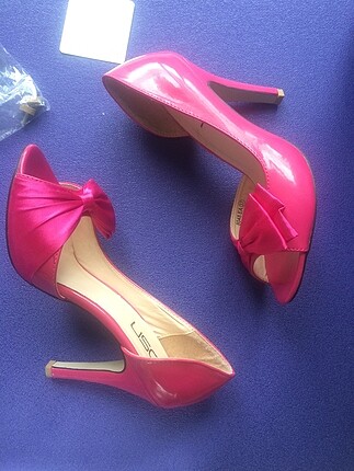Diğer Fiyonklu Fuşya 37 Numara Stiletto 10cm
