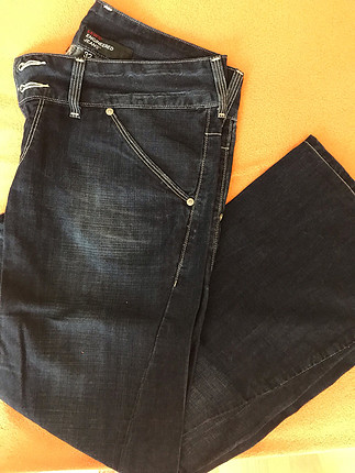Levis eengineered serisi