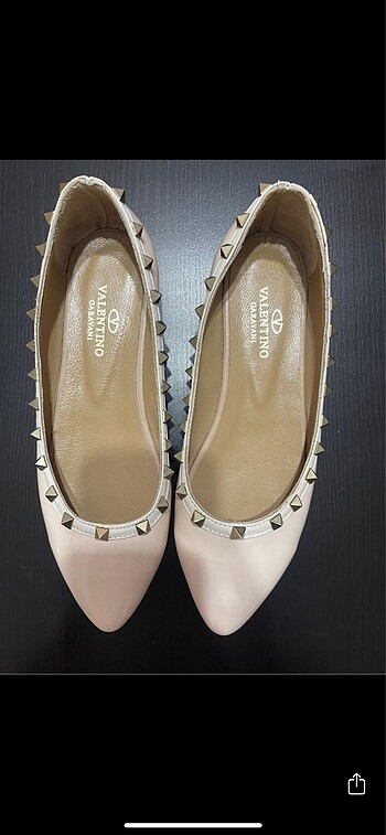 Valentino Valentino babet