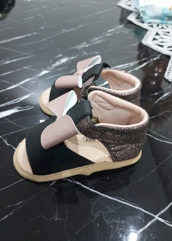 HelloBaby Kız Çocuk Siyah Fiyonklu sandalet