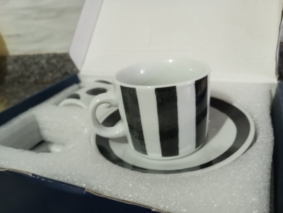 English Home 4'lü Siyah Beyaz Fincan Takımı 2 fincan 2 tabak - Görsel 4