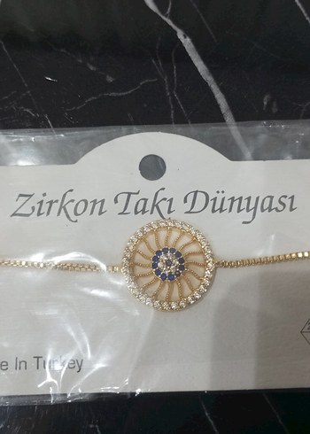 İşlemeli Zincir Detaylı Altın Renk Bileklik - Görsel 2