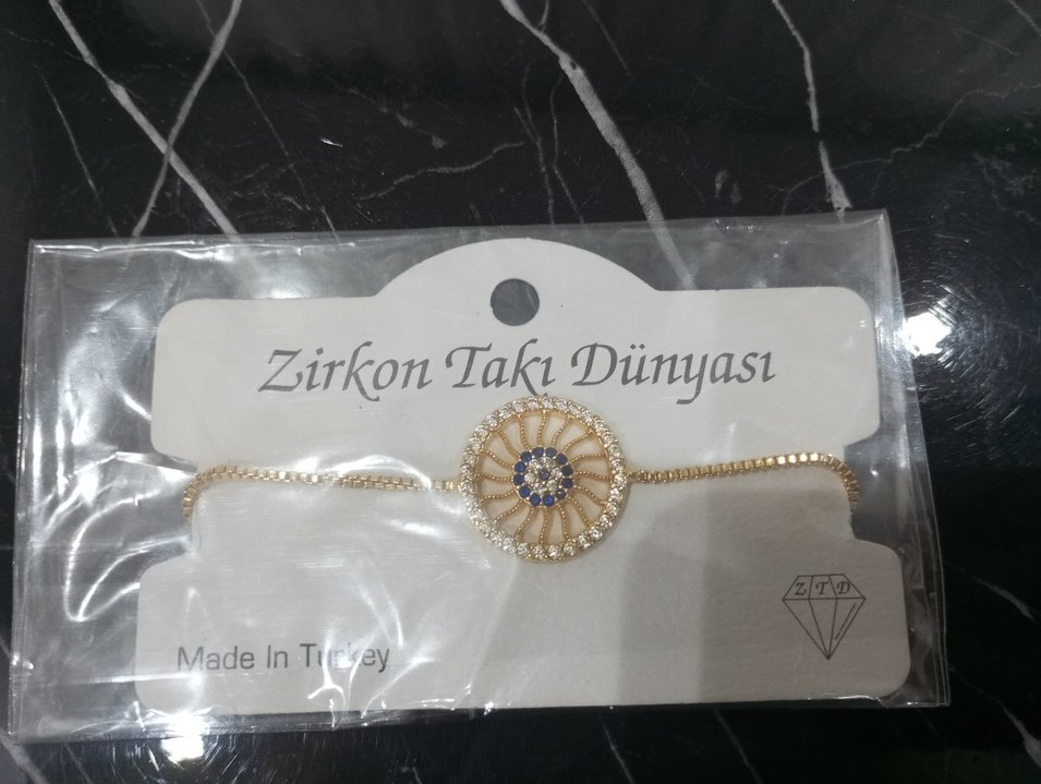 İşlemeli Zincir Detaylı Altın Renk Bileklik - Görsel 2