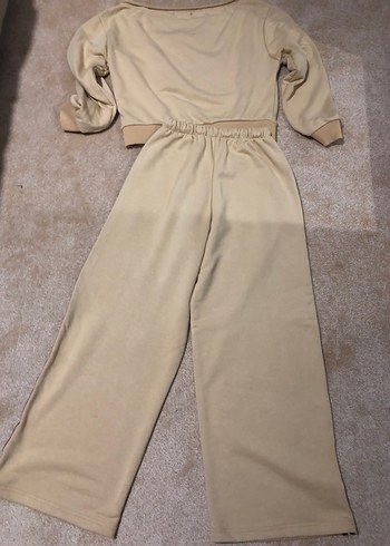 Bej Kadın Oversize Eşofman Takımı 14 Detaylı - Görsel 2