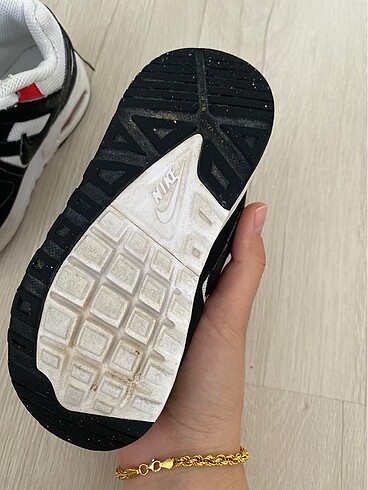26 Beden siyah Renk Nike air max çocuk ayakkabı