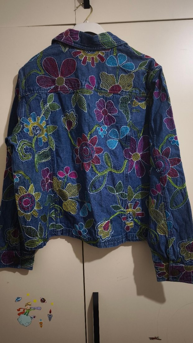 Çiçek İşlemeli Kadın Denim Ceket - Görsel 4