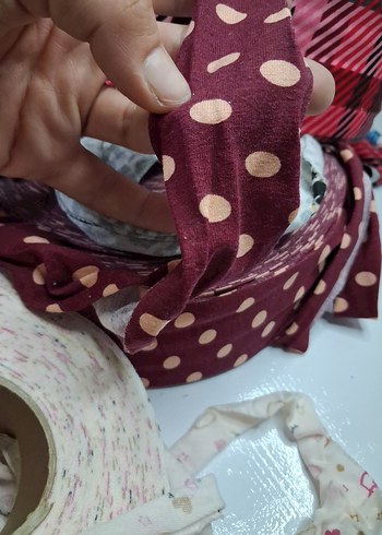 Çeşitli Desenli Kumaş Şeritler - Görsel 8