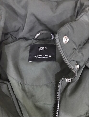 Bershka Mont