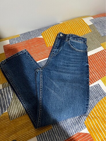 Pelin şenoğlundan alınan jeans