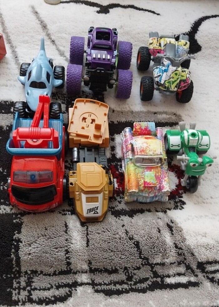 Arabalar  - Görsel 2