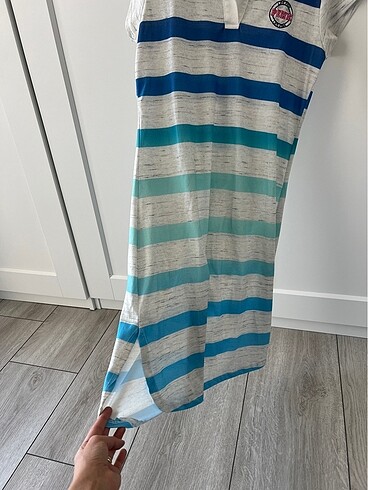 Kısa kollu elbise - Görsel 4