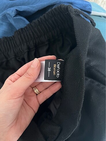 38 Beden siyah Renk Kışlık pantolon