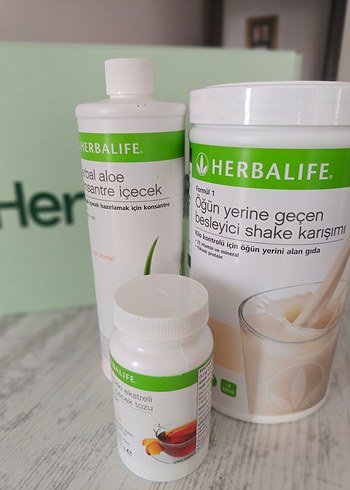 Herbalife Besleyici Shake ve Aloe Konsantresi