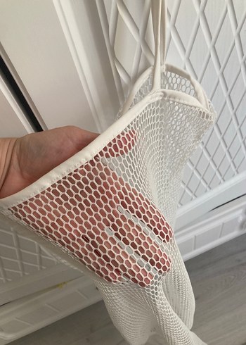 Dantel Detaylı Beyaz Midi Askılı Üst - Görsel 2