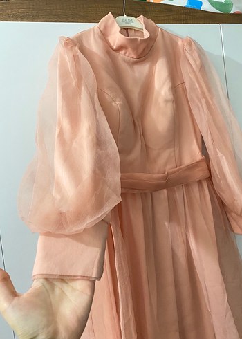 Pembe Uzun Drapeli Yüksek Yakalı Kadın Elbise - Görsel 3