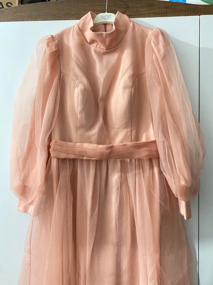 Pembe Uzun Drapeli Yüksek Yakalı Kadın Elbise - Görsel 2