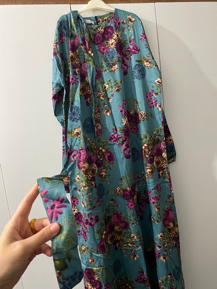 Çiçek Desenli Uzun Bohem Elbise - Görsel 4