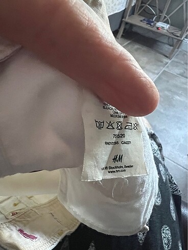 28 Beden beyaz Renk H&M MİNİ ŞORT