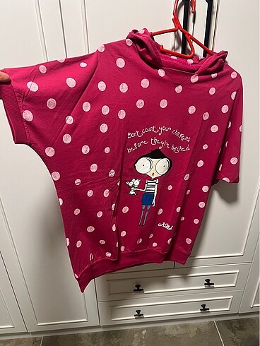 KAPİŞONLU TİŞÖRT - Görsel 5