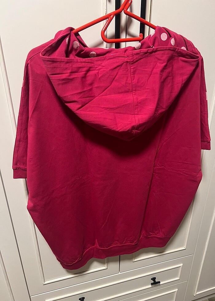 KAPİŞONLU TİŞÖRT - Görsel 3