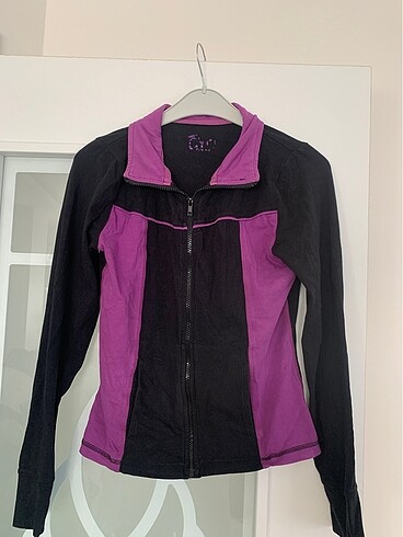 spor likralı hırka