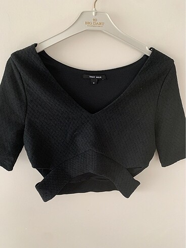 H&M crop kruvaze yaka