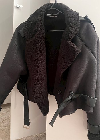 Zara Siyah Süet Kısa Kürklü Kadın Ceket