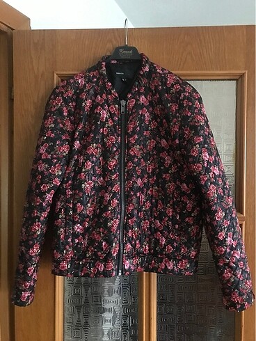 Çiçek desenli ceket
