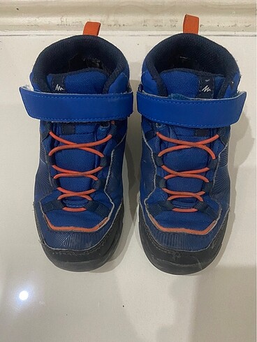 Decathlon su geçirmez çocuk botu